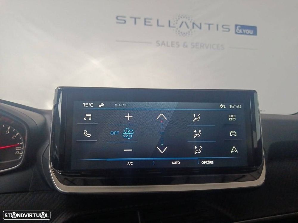 Peugeot 2008 1.2 Style - 21
