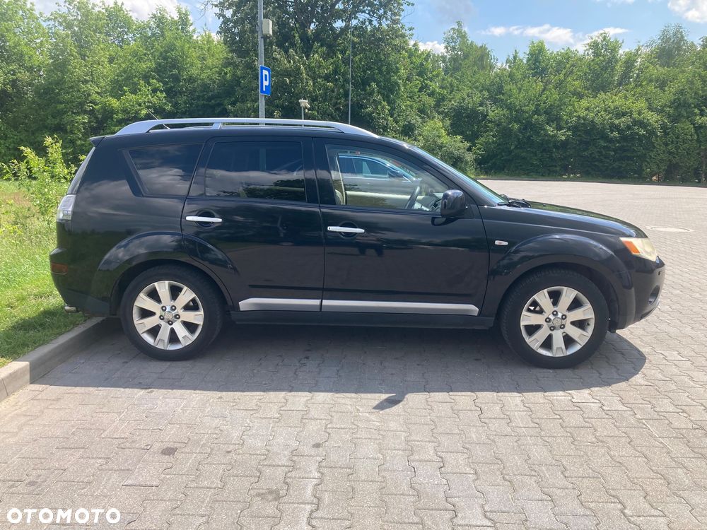 Mitsubishi Outlander 2.0 DID Intense + - 6