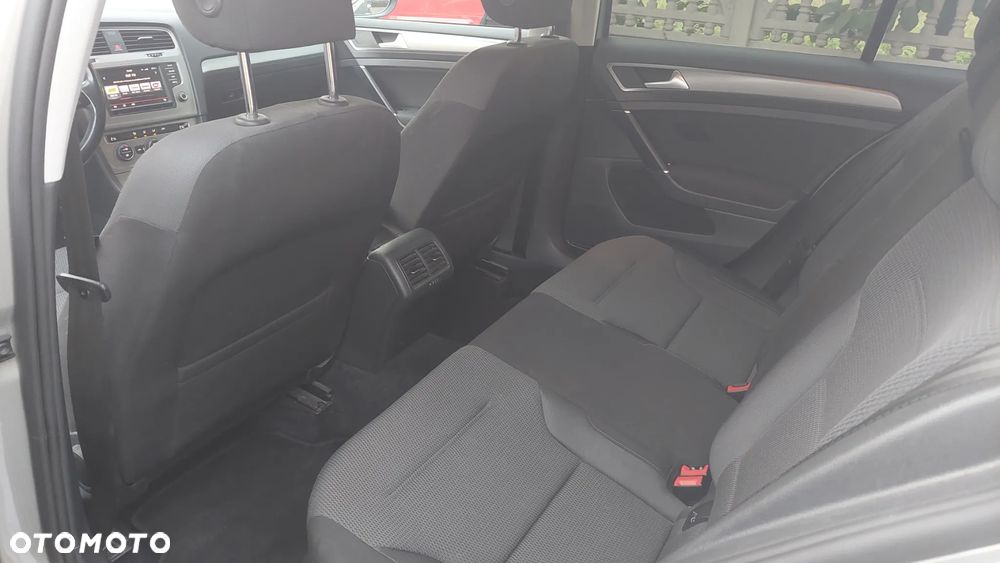 Volkswagen Golf VII 1.2 TSI BMT Comfortline - 14