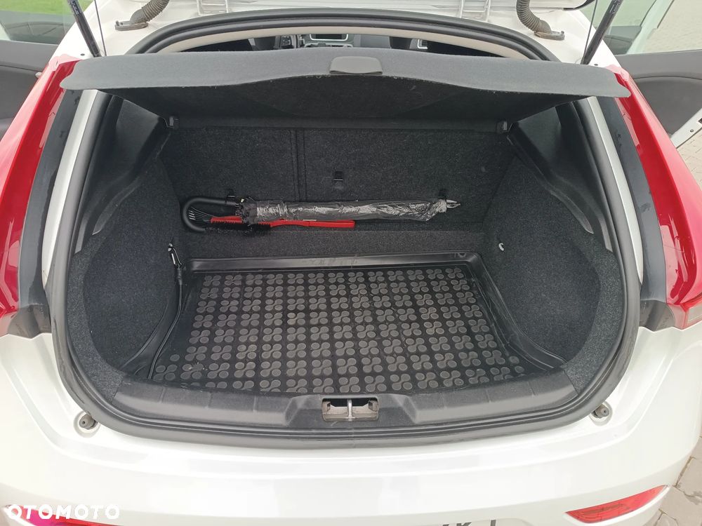 Volvo V40 D2 Drive-E Summum - 8