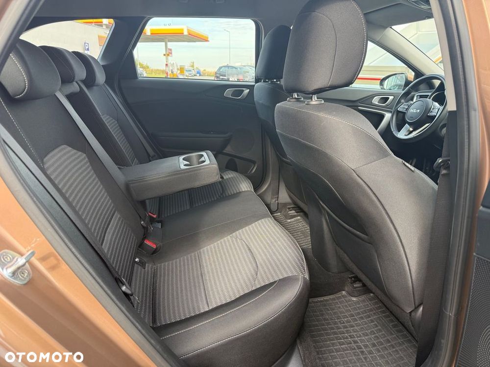 Kia Ceed 1.5 T-GDI M - 15
