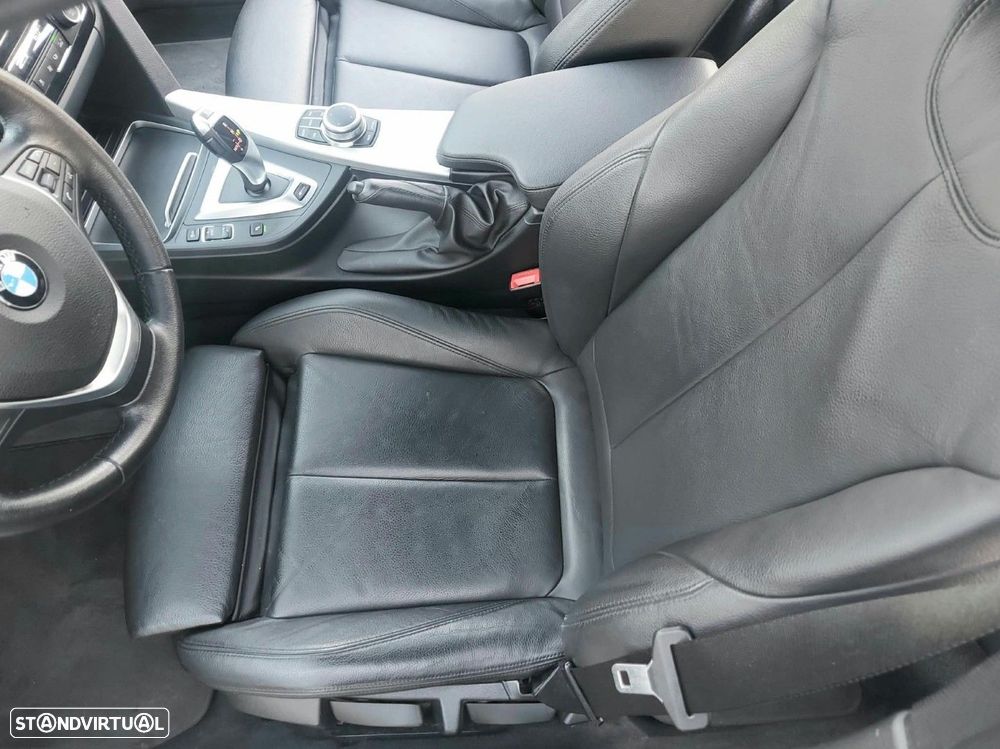 BMW 330 e iPerformance Line Luxury - 17