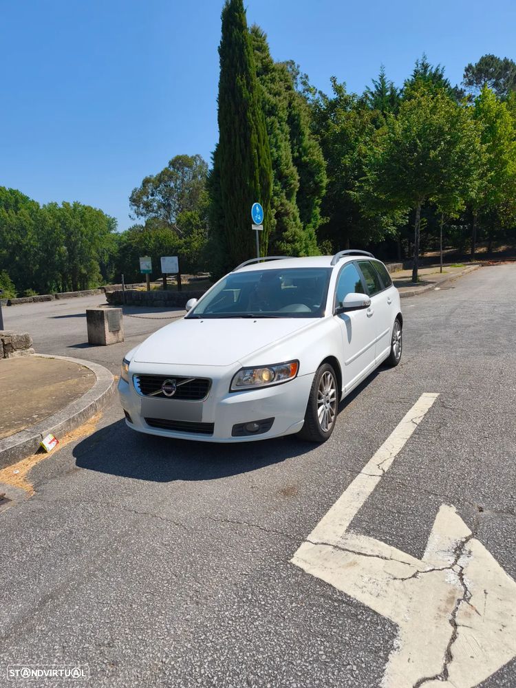 Volvo V50 - 1