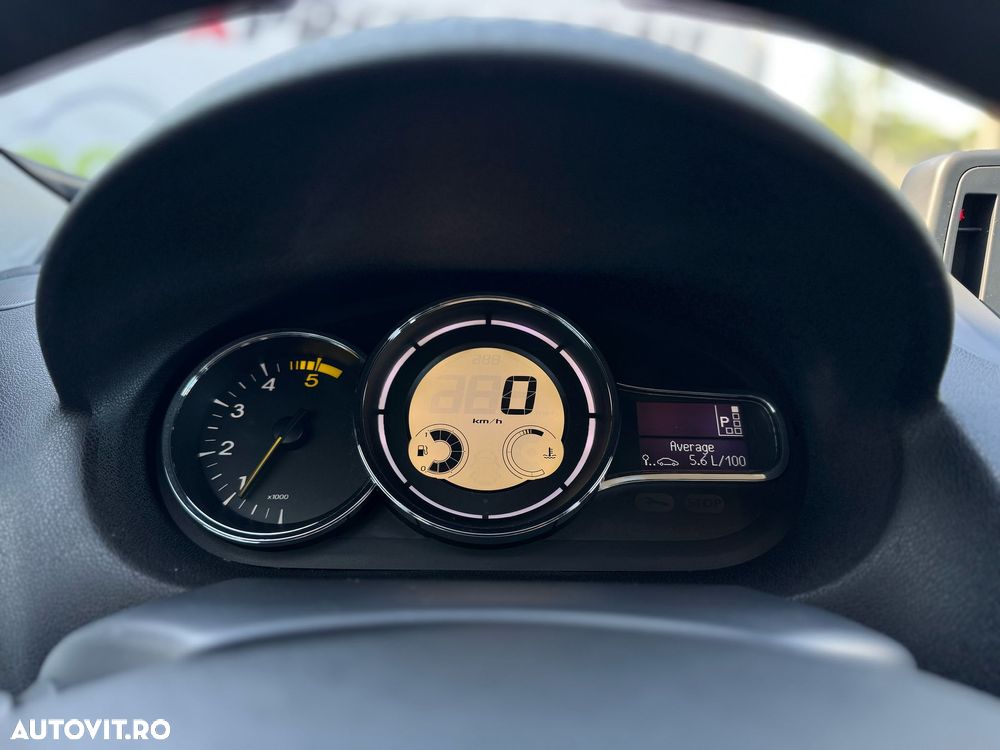 Renault Megane 1.5 dCi Expression - 10