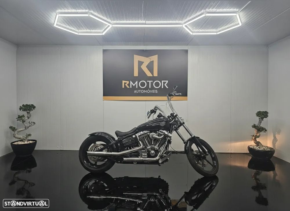 Harley-Davidson FLSTF ROCKER C - 4