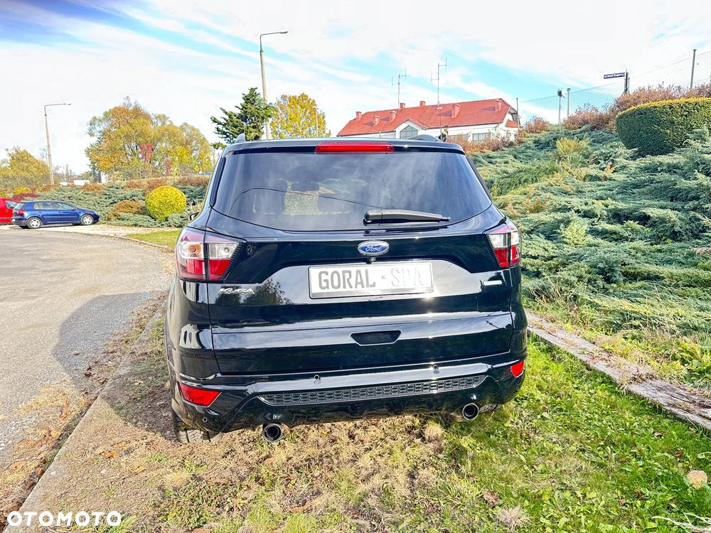 Ford Kuga - 10