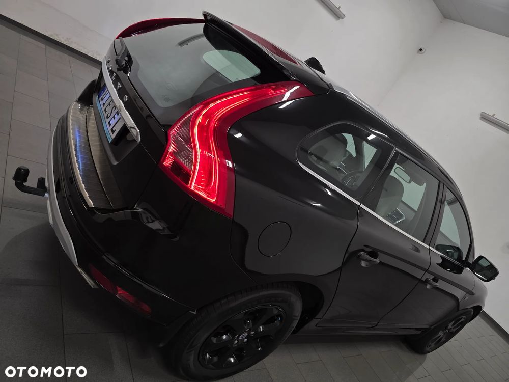 Volvo XC 60 D3 Drive-E Ocean Race - 35