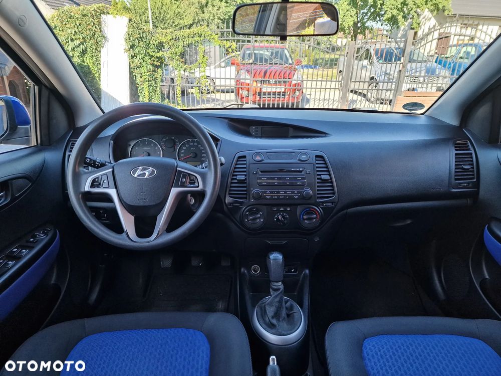 Hyundai i20 1.4 Comfort EU5 - 12
