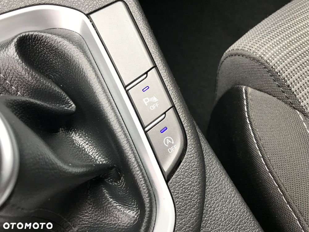 Hyundai i30 1.4 Passion Plus - 14