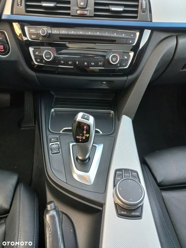 BMW Seria 3 318i GPF M Sport Shadow - 17