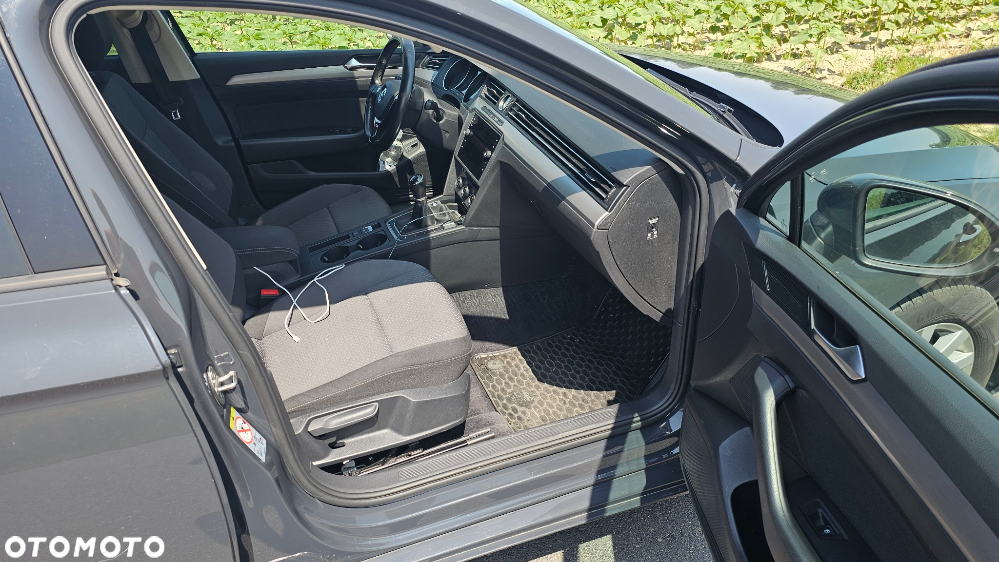 Volkswagen Passat 2.0 TDI SCR Trendline - 13