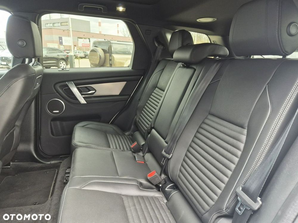 Land Rover Discovery Sport - 27