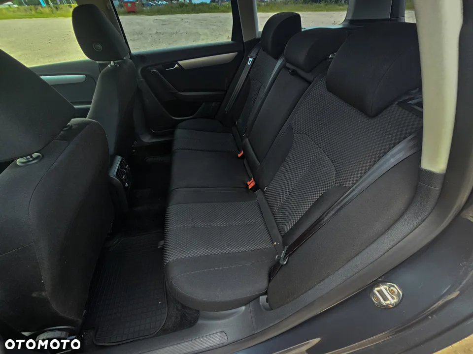 Volkswagen Passat Variant 2.0 TDI DSG BlueMotion Technology Comfortline - 23