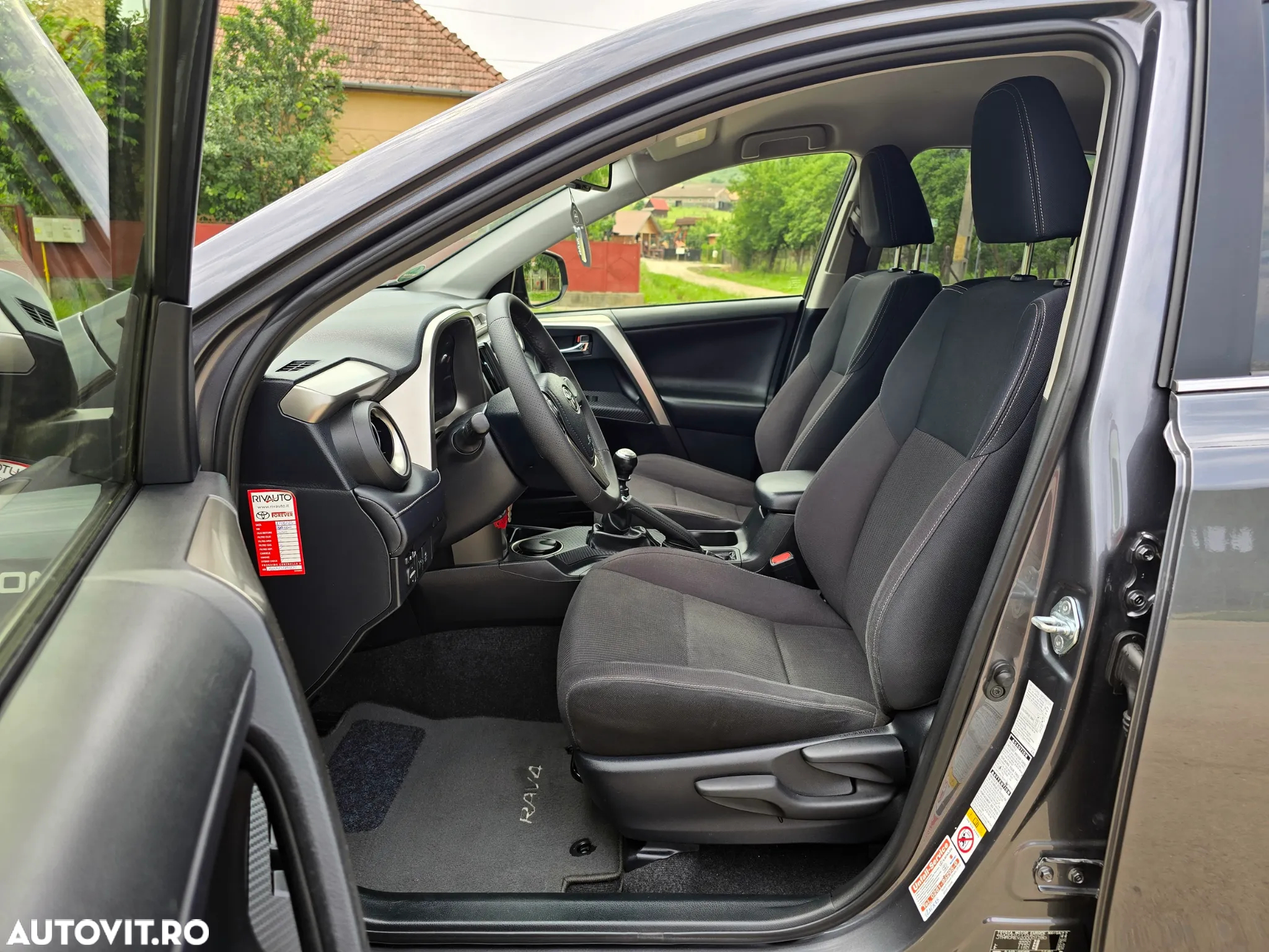 Toyota RAV4 2.2 D-4D 4x4 Edition - 15