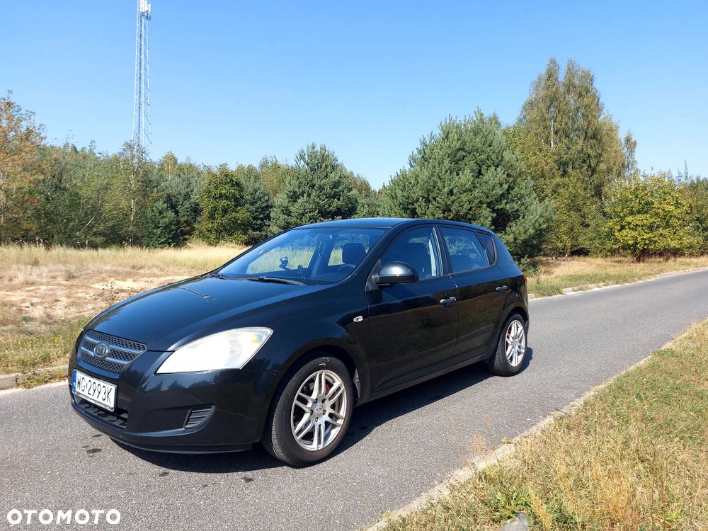 Kia Ceed 1.4 Comfort - 1