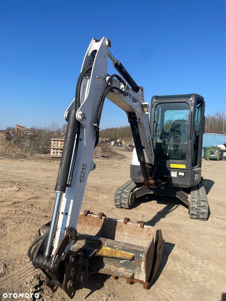 Bobcat E35 - 4
