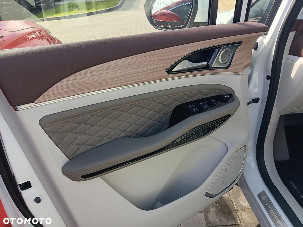 Forthing U Tour - 11