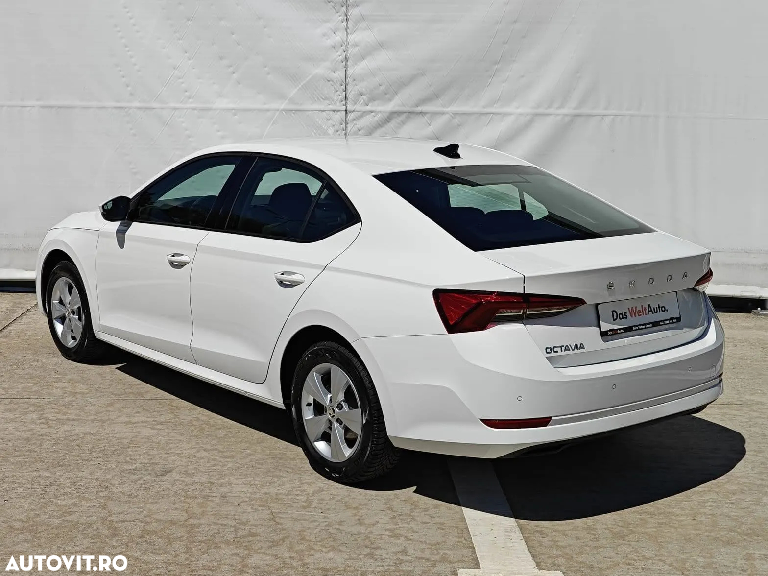 Skoda Octavia 2.0 TDI DSG Ambition - 3