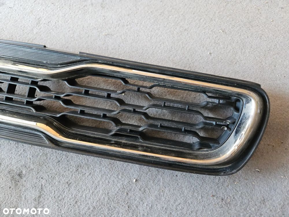 Grill atrapa chrom Kia Soul I Lift 2013r oryginalny 86350-2K500 - 4