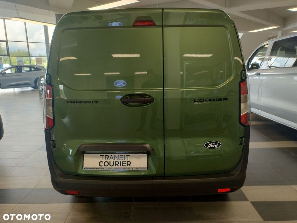 Ford Courier - 4
