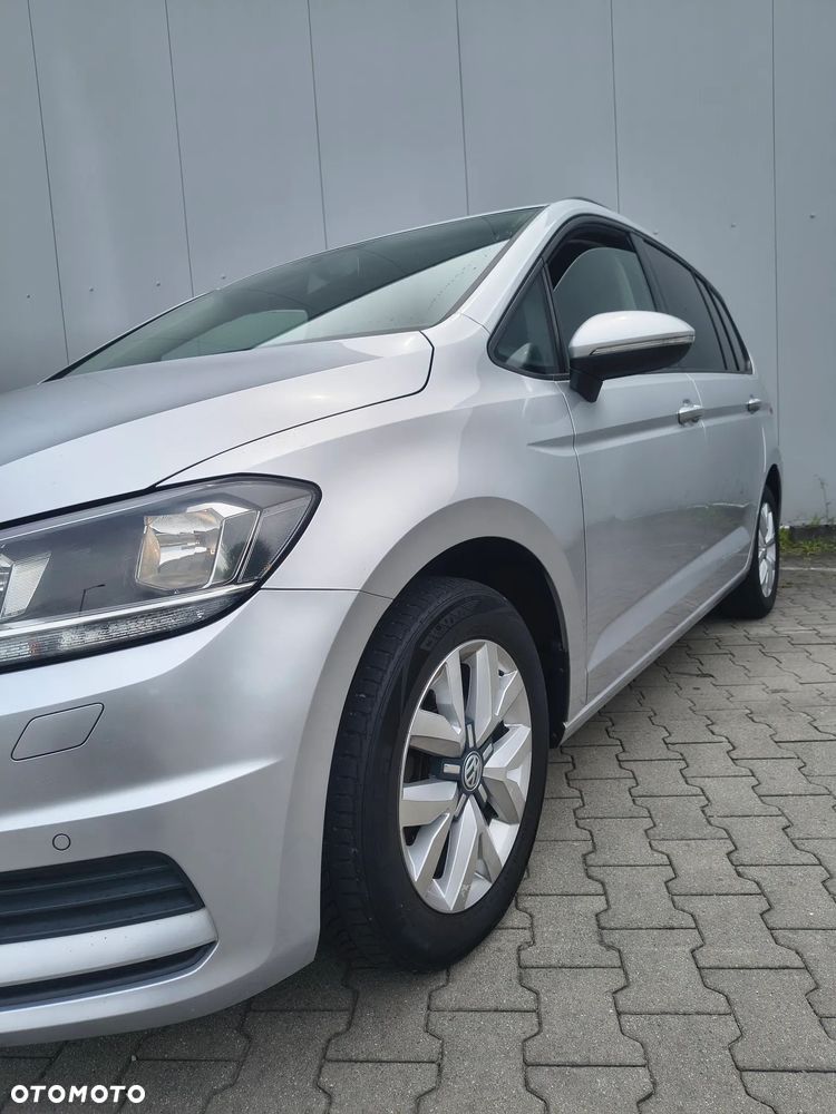 Volkswagen Touran - 3