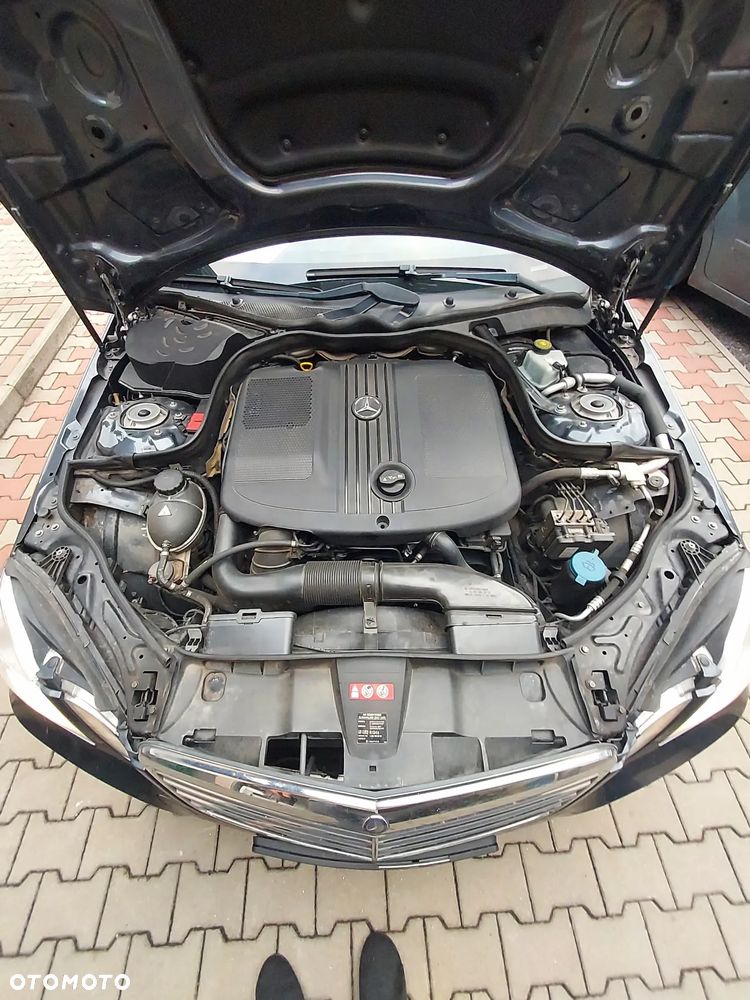 Mercedes-Benz Klasa E 200 T CDI DPF BlueEFFICIENCY - 22