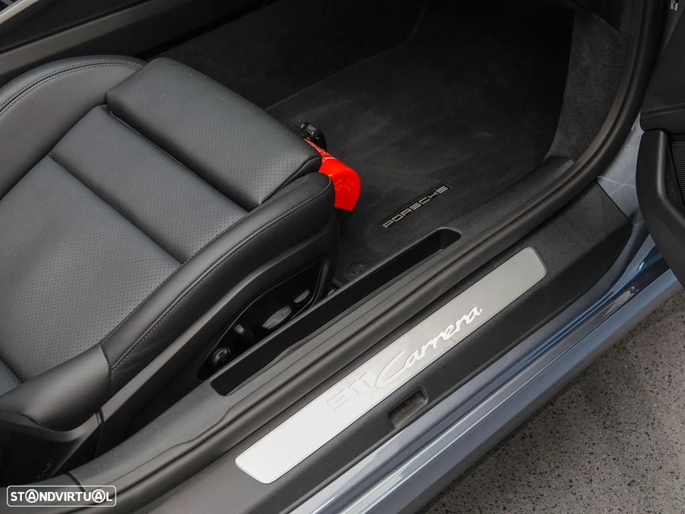 Porsche 911 (992) Carrera - 20