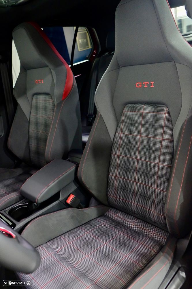 VW Golf 2.0 TSI GTI DSG - 13