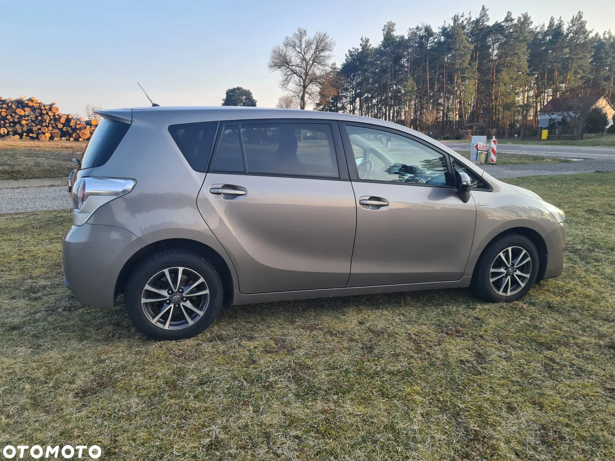Toyota Verso 1.6 D-4D 5-Sitzer Start/Stop Skyview Edition - 10