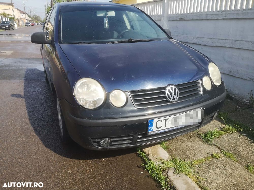 Volkswagen Polo 1.4 Attractive Aut - 2