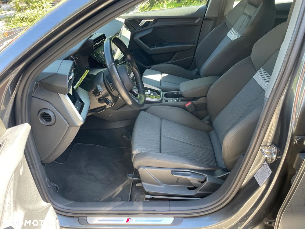 Audi A3 Limousine 30 TFSI mHEV S Line S tronic - 13