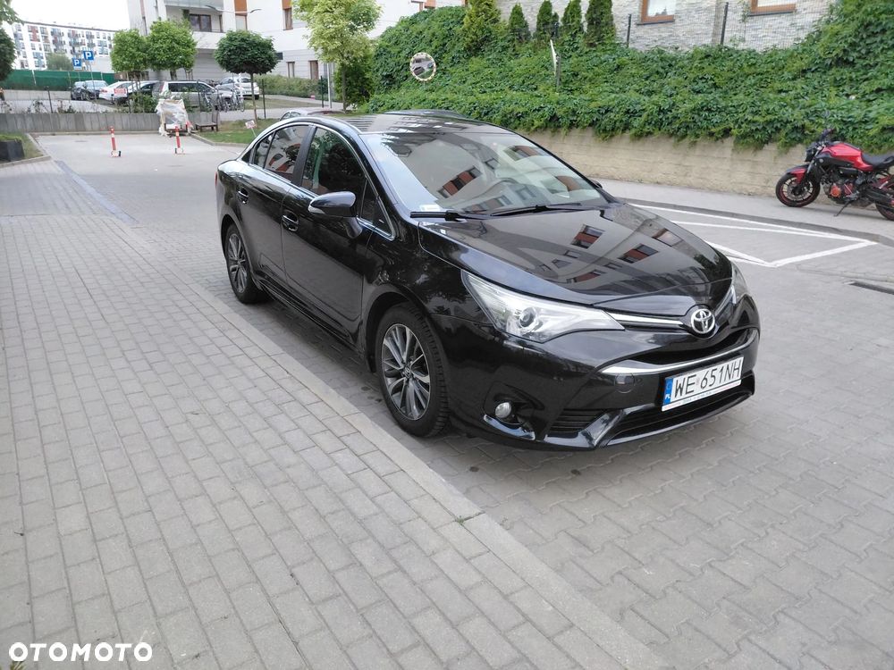 Toyota Avensis 2.0 D-4D Premium - 4