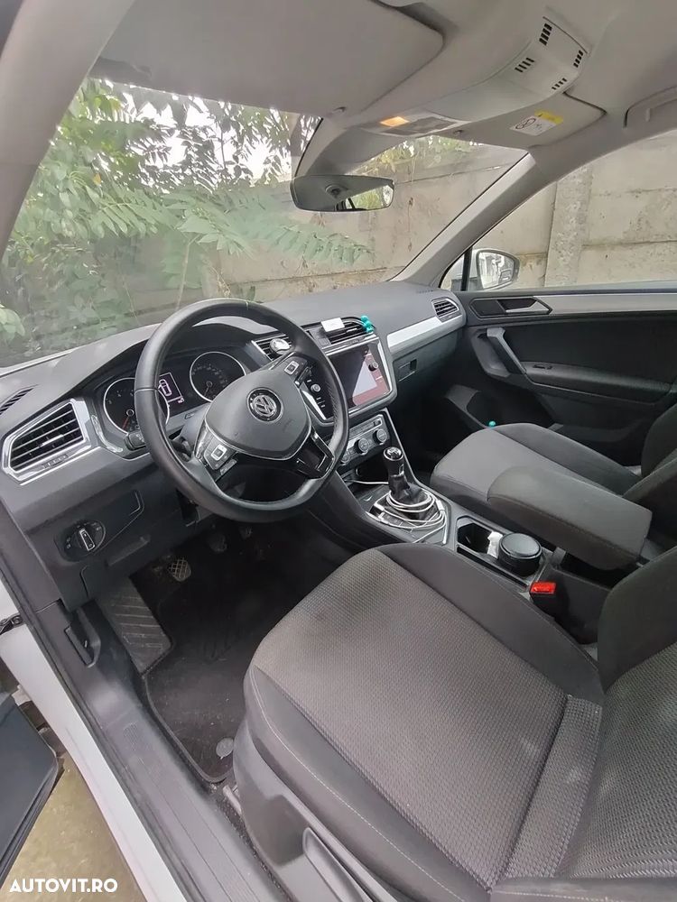 Volkswagen Tiguan 1.5 TSI ACT Comfortline - 8