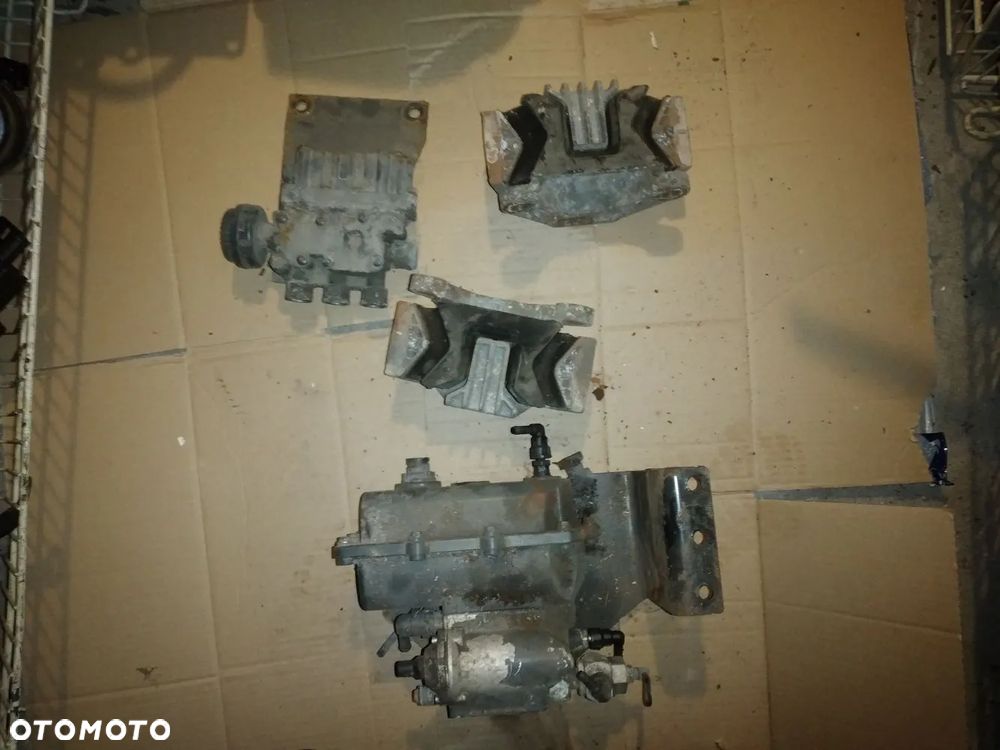 Mercedes Atego r2008r 818 błotnik przód tył 17,5cala lusterka wał elektryka stopień i inne - 12