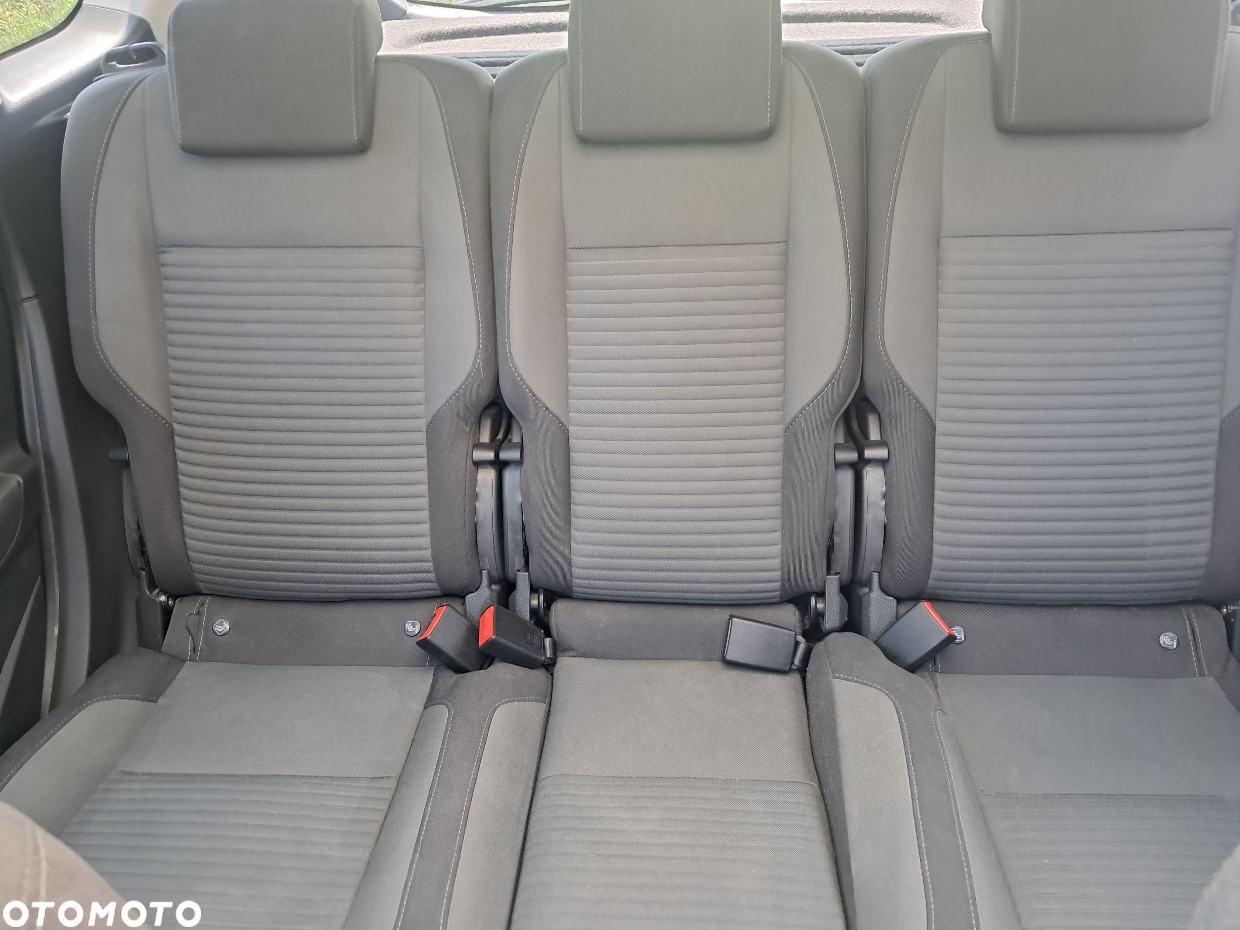 Ford C-MAX 1.5 TDCi Start-Stop-System Titanium - 14