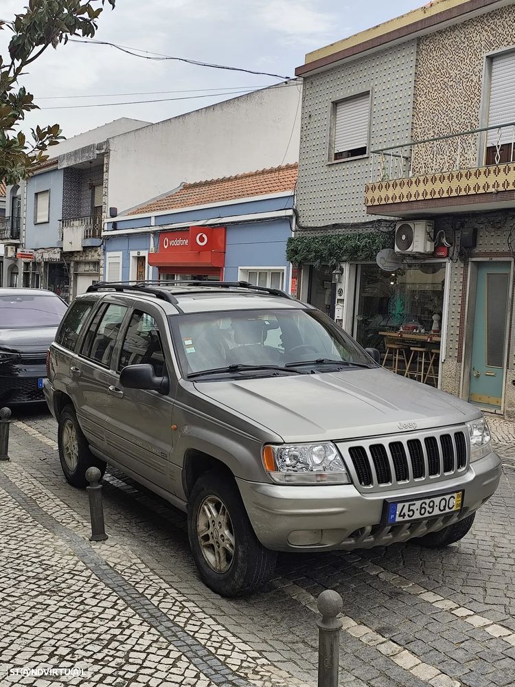 Jeep Grand Cherokee - 15