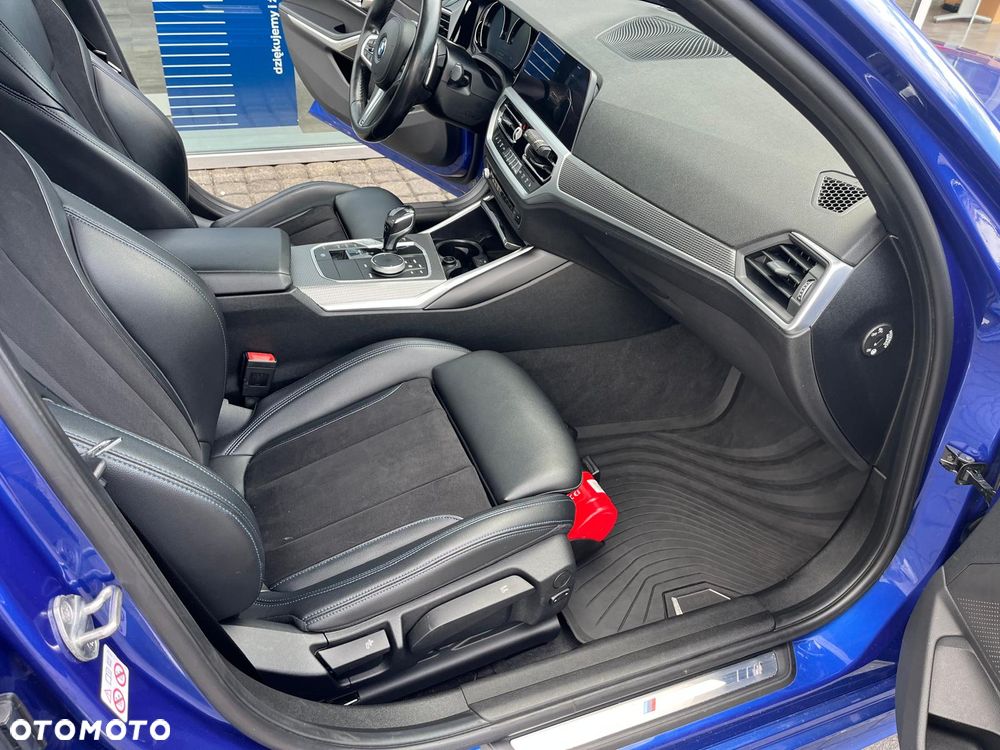 BMW Seria 3 330i M Sport sport - 19
