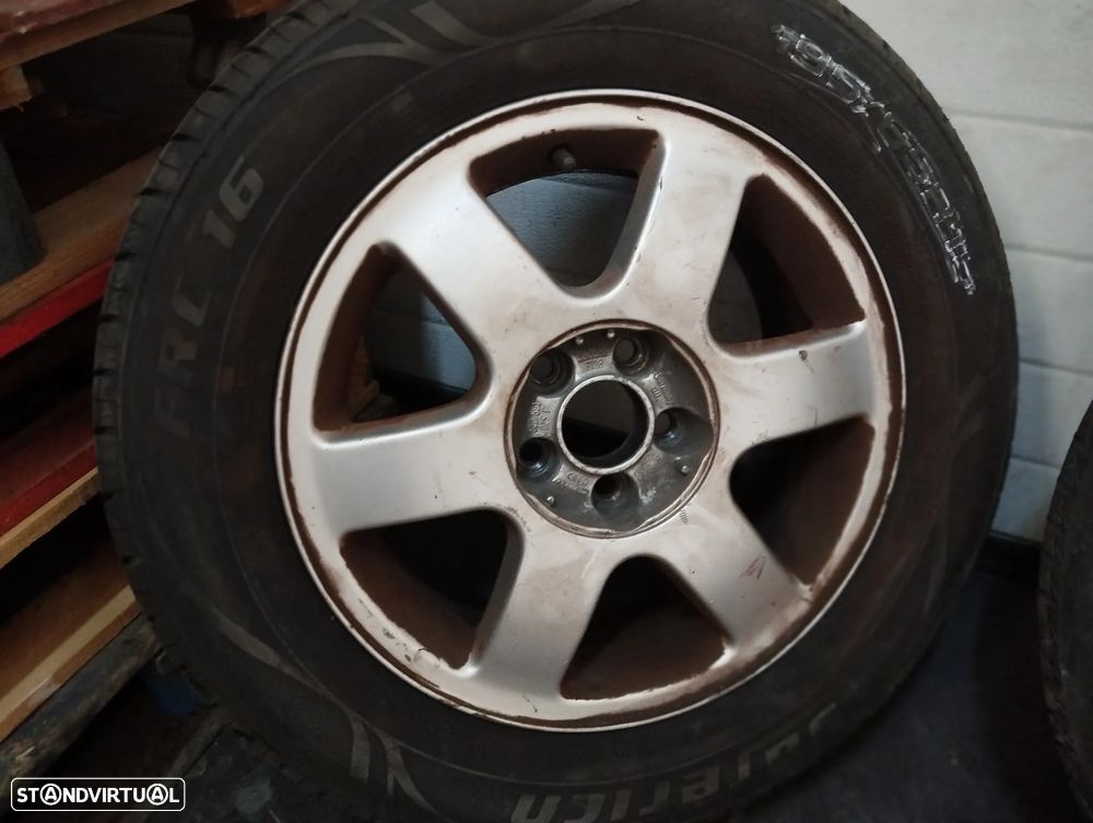JOGO DE JANTES ORIGINAIS AUDI A3 8L COM PNEUS SEMINOVOS 195/65R15 8L0601025F - 6