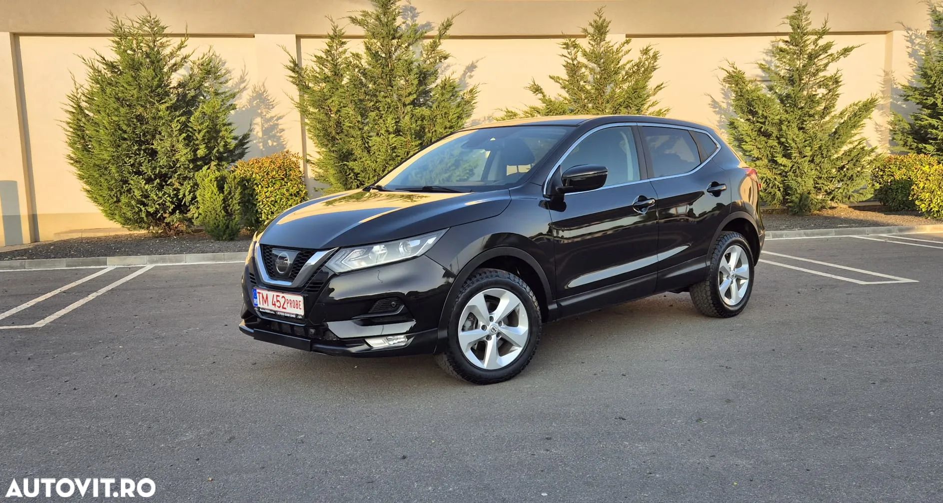 Nissan Qashqai 1.6 DCI ALL-MODE 4x4i Black Edition - 1