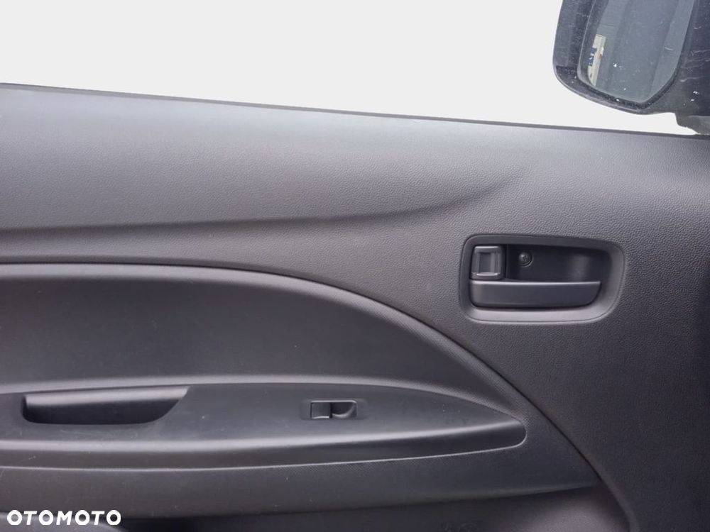 Mitsubishi Space Star 1.2 Inform Plus - 21