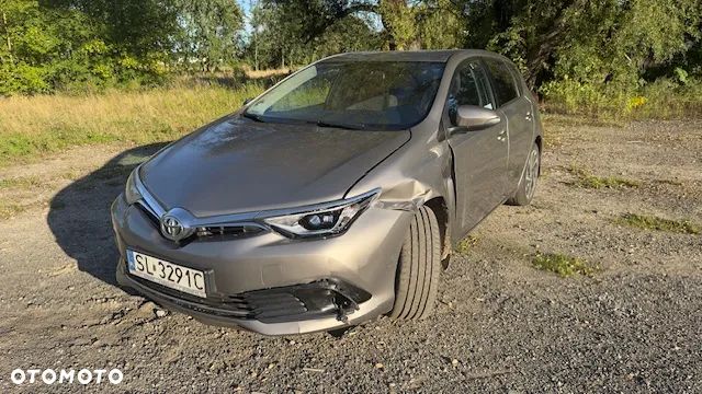 Toyota Auris 1.6 Premium Comfort - 1