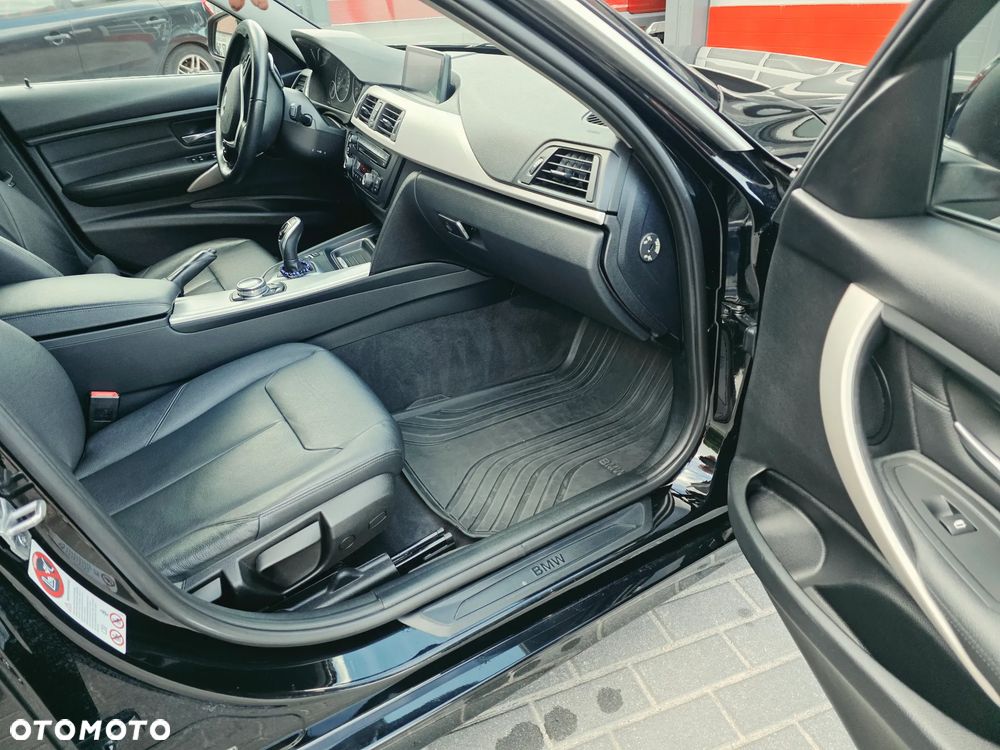 BMW Seria 3 320d Eff.Dynamics - 25
