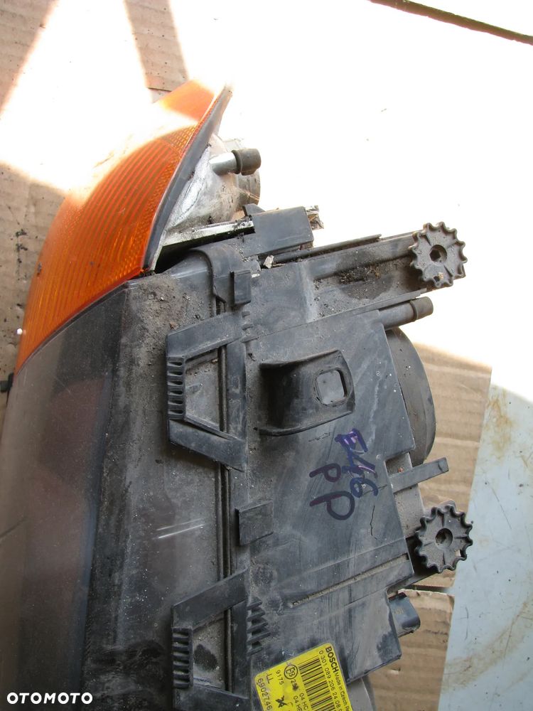 LAMPA PRAWA PRZEDNIA BMW E46 SEDAN - 7