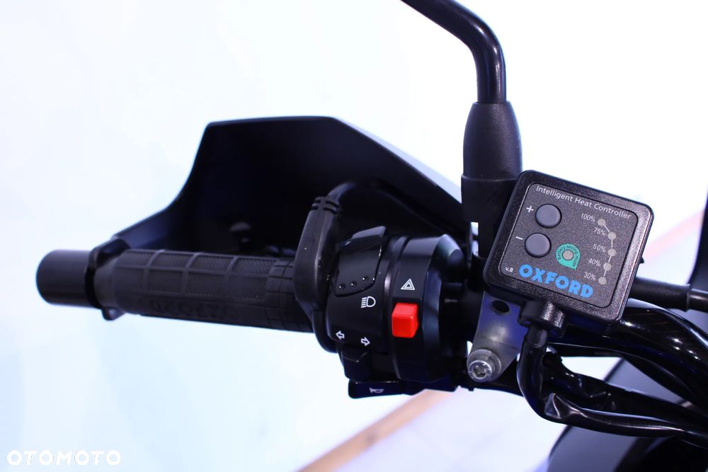 Suzuki DL - 9