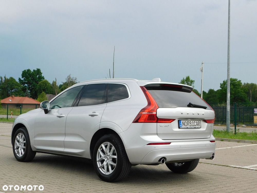 Volvo XC 60 B4 B Momentum Pro - 5