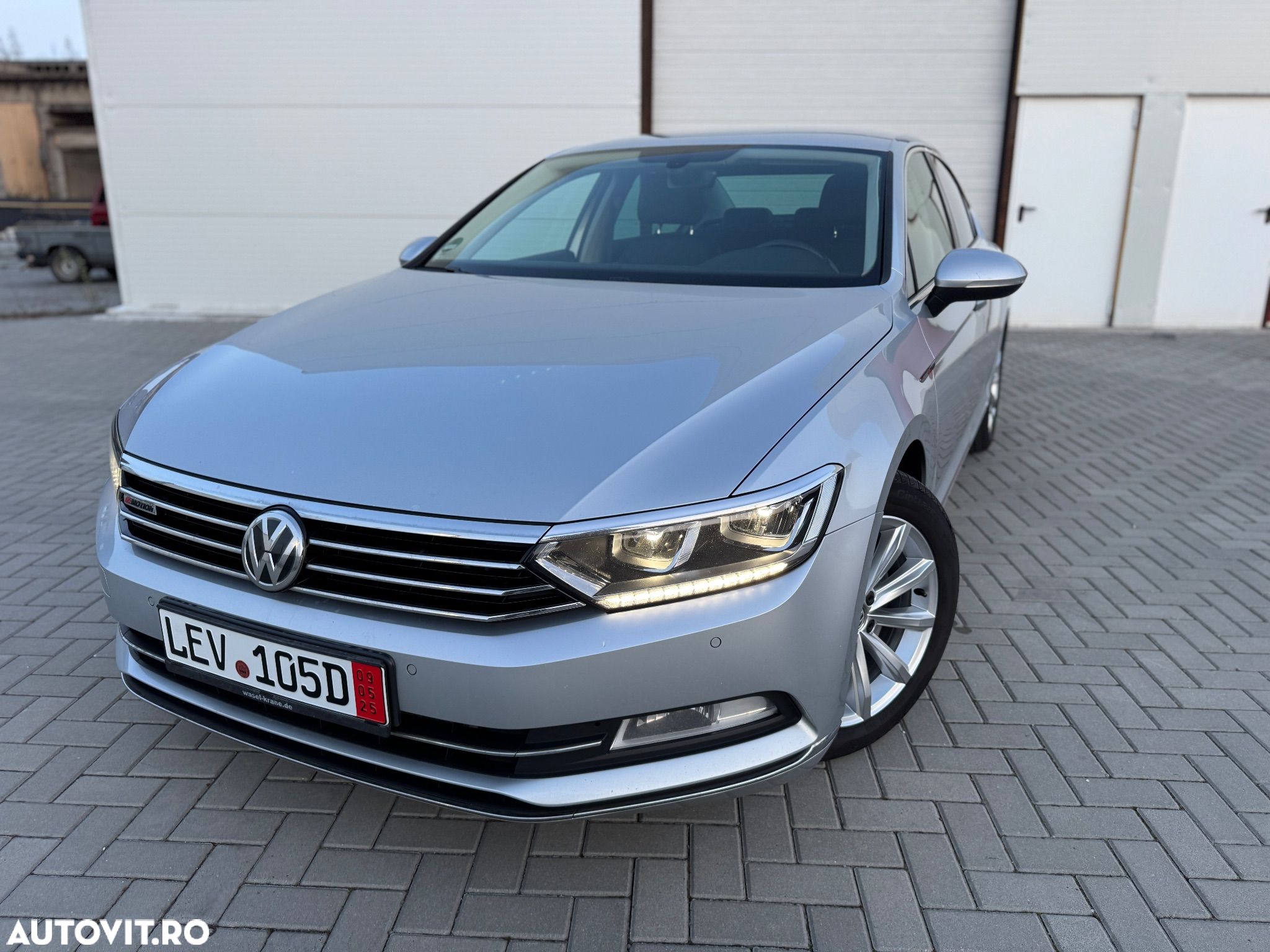Volkswagen Passat 2.0 BiTDI DSG 4Mot Highline - 1