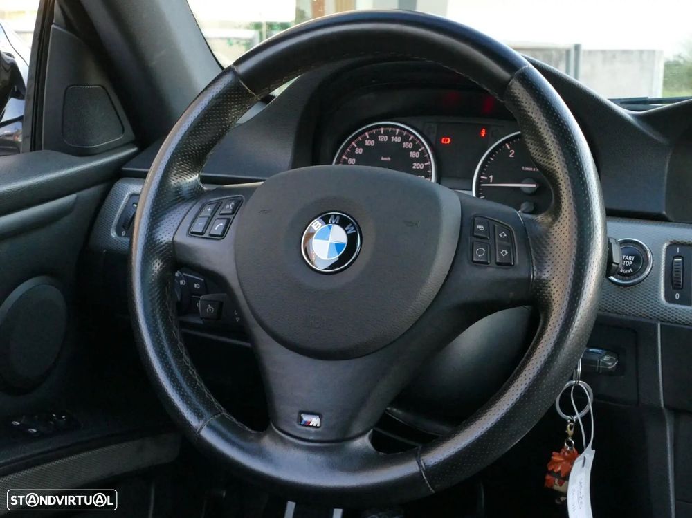 BMW 320 d Coupe - 34