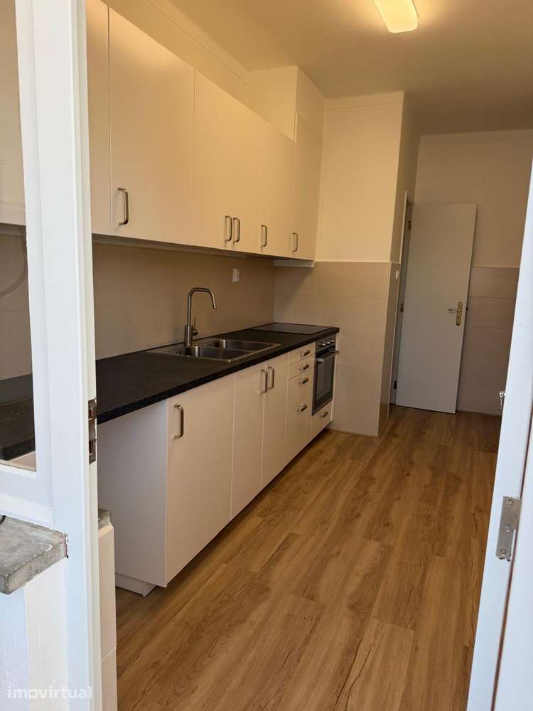 Apartamento T3 com 2 varandas em Montijo - Grande imagem: 4/21