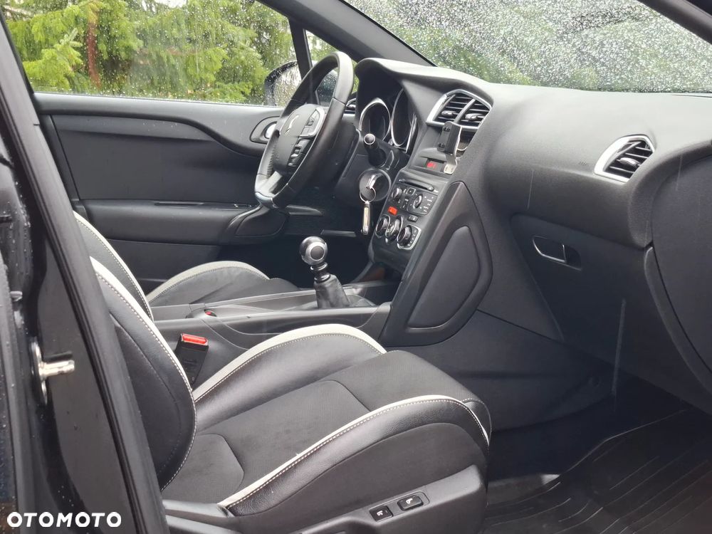 Citroën DS4 HDi 165 SportChic - 12