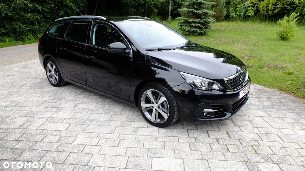 Peugeot 308 SW 1.2 PureTech GPF Allure Pack S&S - 4